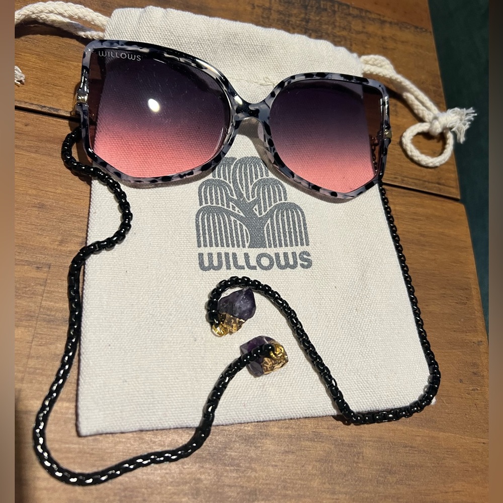 NEW Willows armless sunglasses with amethyst crystals